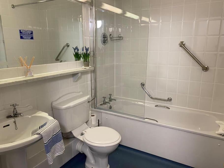 Apartamento Sea View, 1St Floor, Harbour Mill, Westport Quay Exterior foto